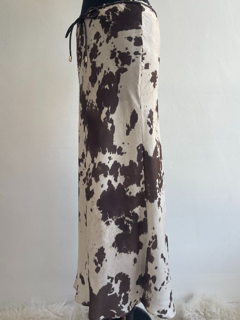ZARA Cow Print Midi Satin Skirt with Belt - Picture 3 of 5